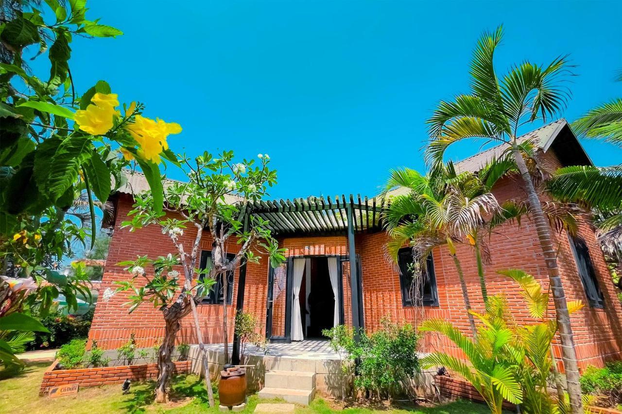 Long Hai Channel Beach Resort Экстерьер фото
