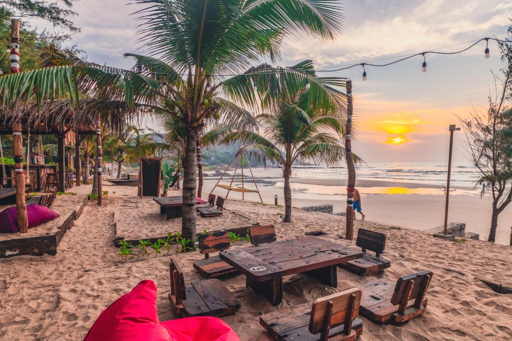 Long Hai Channel Beach Resort Экстерьер фото