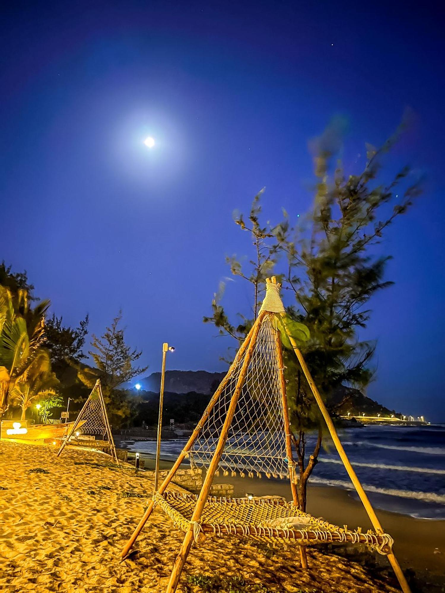 Long Hai Channel Beach Resort Экстерьер фото