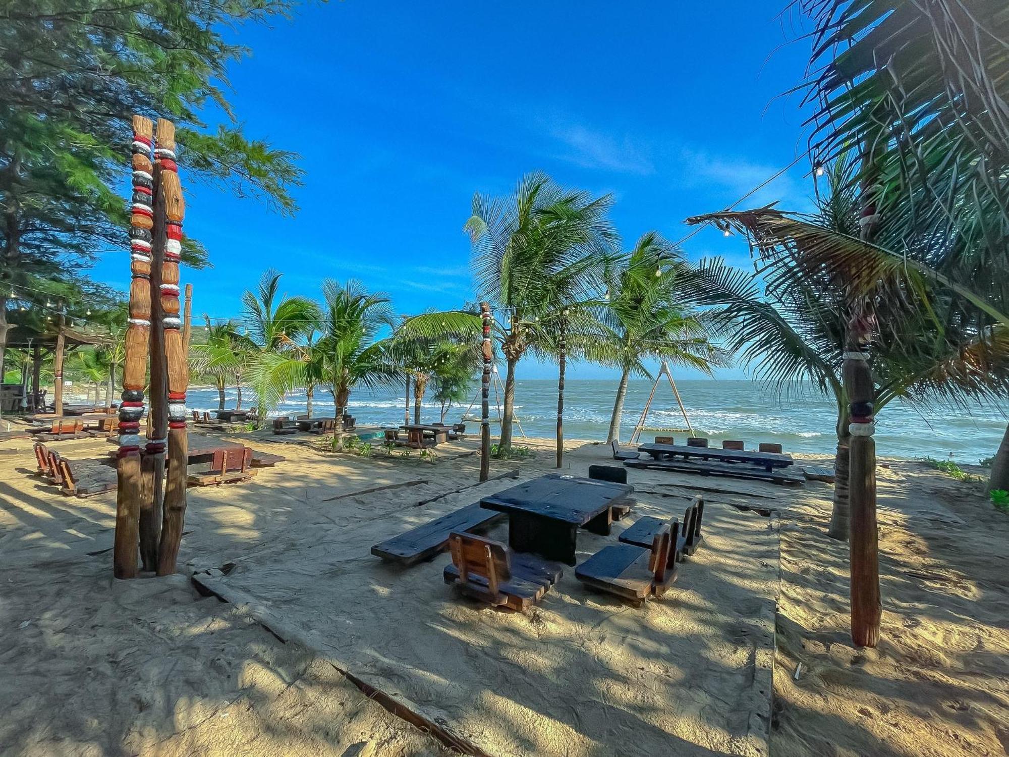 Long Hai Channel Beach Resort Экстерьер фото